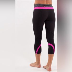 Lululemon Run: Inspire Crop II